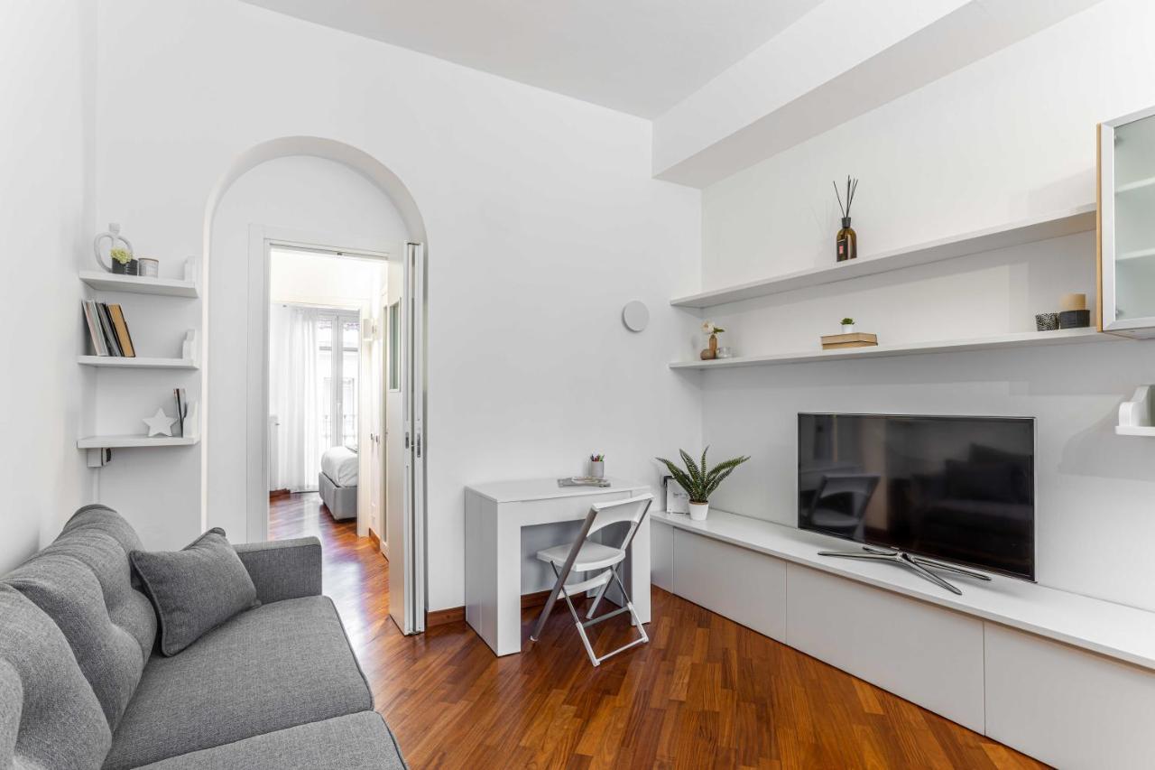 Joivy Charming Flat Near Duomo Di Milano Appartement Buitenkant foto